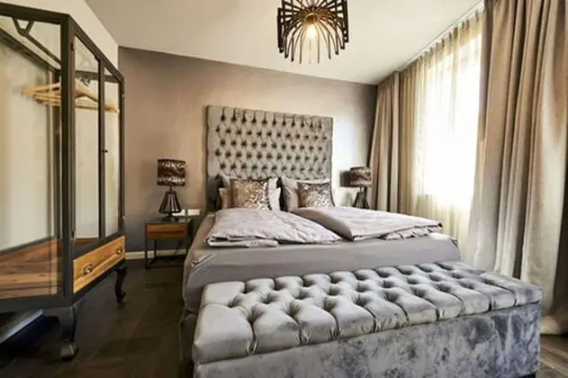 Tek Büyük Yataklı Oda (landside)