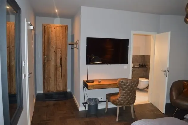 Tek Büyük Yataklı Oda (landside)