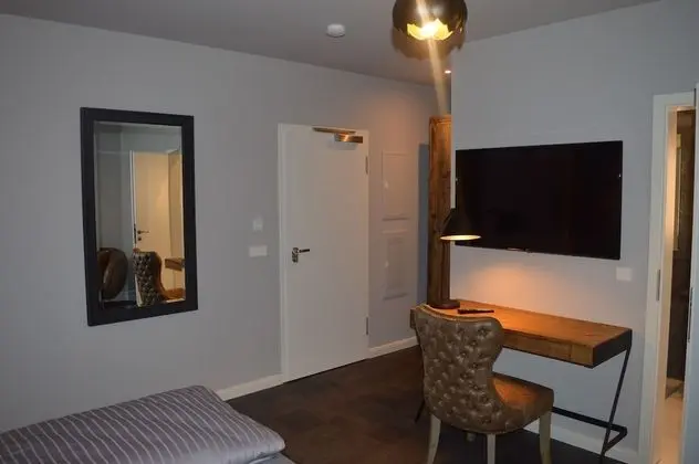 Tek Büyük Yataklı Oda (landside)