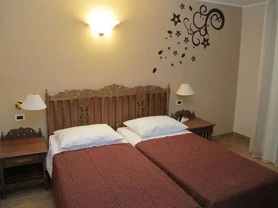 Standard Tek Büyük veya İki Ayrı Yataklı Oda