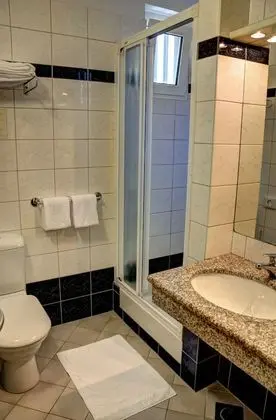 Standard Tek Büyük veya İki Ayrı Yataklı Oda