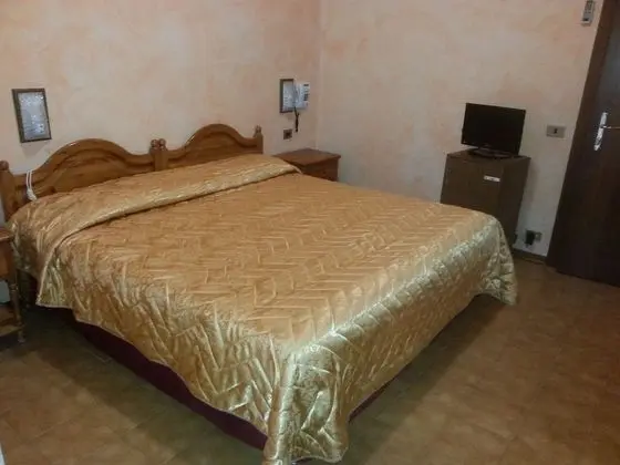 Tek Büyük veya İki Ayrı Yataklı Oda, Balkon