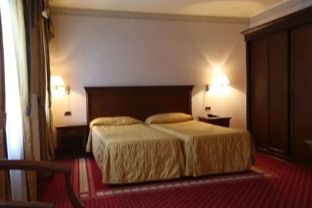 Dört Kişilik Oda, Dağ Manzaralı