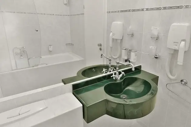 Superior Tek Büyük Yataklı Oda