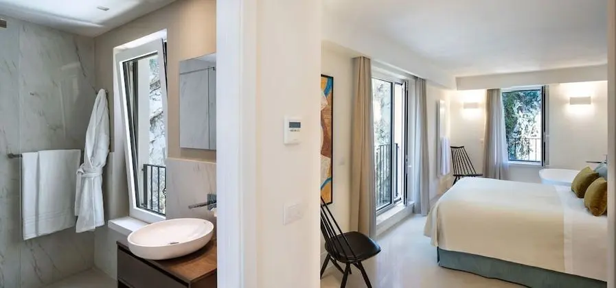 Panoramic Süit, Ek Bina (Rock Infinity, 50 meters away)