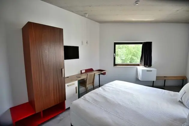 Standard Tek Büyük Yataklı Oda, Avlu Manzaralı