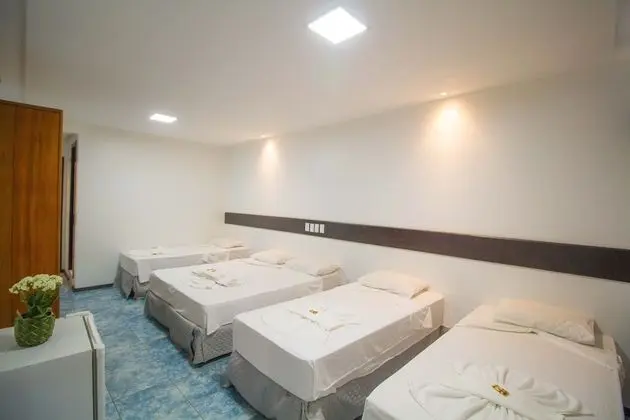 Üç Kişilik Oda
