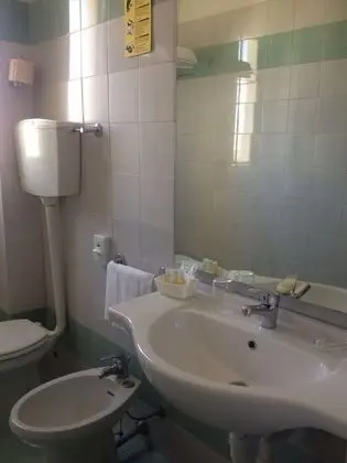 Classic Tek Büyük Yataklı Oda