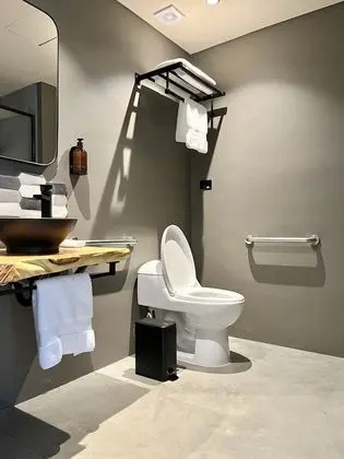 Design Tek Büyük veya İki Ayrı Yataklı Oda