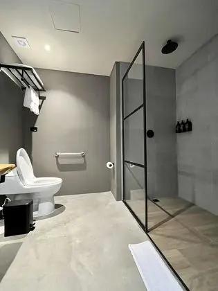 Design Tek Büyük veya İki Ayrı Yataklı Oda
