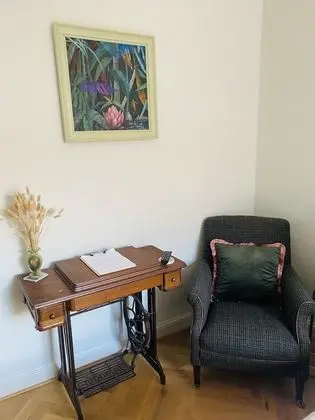 Tek Büyük Yataklı Oda, Ortak Banyo