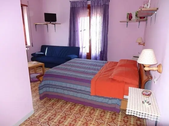 Tek Büyük Yataklı Oda, Balkon