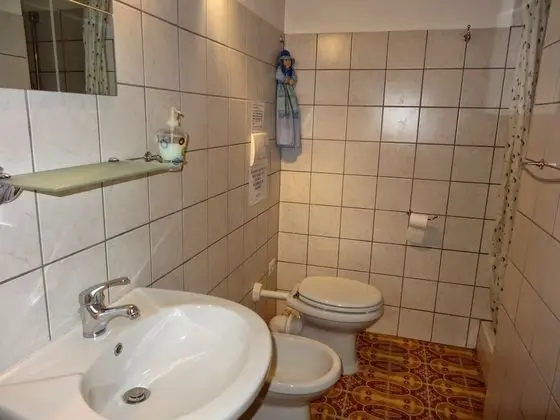 Tek Büyük Yataklı Oda, Balkon