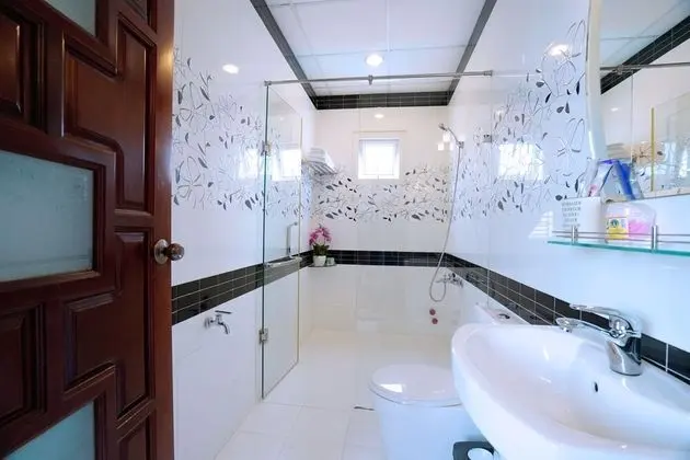 Deluxe Oda, 1 Büyük (Queen) Boy Yatak, Şehir Manzaralı