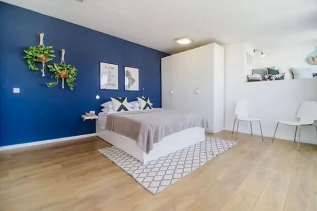 Two rooms with 2 Balconies