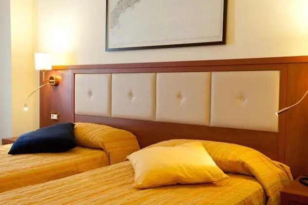 Tek Büyük veya İki Ayrı Yataklı Oda