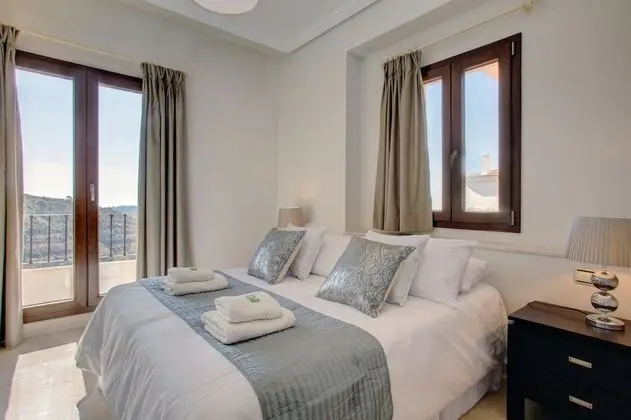 Villa, 5 Yatak Odası, Sigara İçilmez, Deniz Manzaralı