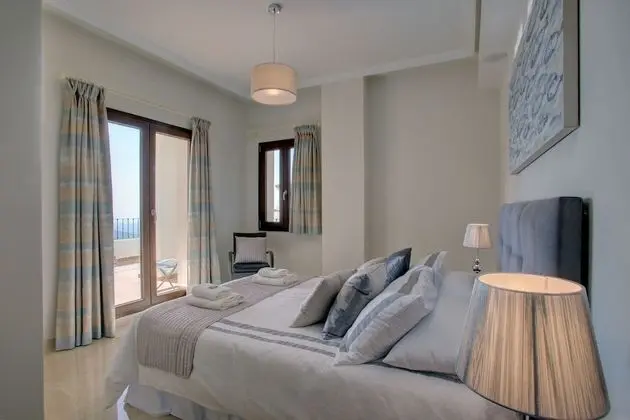 Villa, 5 Yatak Odası, Sigara İçilmez, Deniz Manzaralı