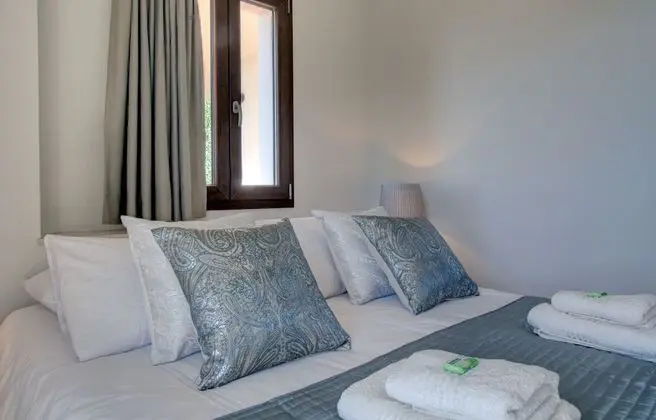 Villa, 5 Yatak Odası, Sigara İçilmez, Deniz Manzaralı