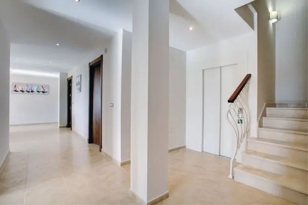 Villa, 5 Yatak Odası, Sigara İçilmez, Deniz Manzaralı