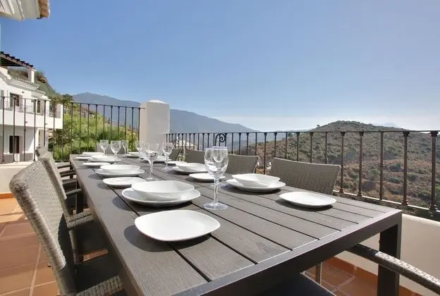 Villa, 5 Yatak Odası, Sigara İçilmez, Deniz Manzaralı