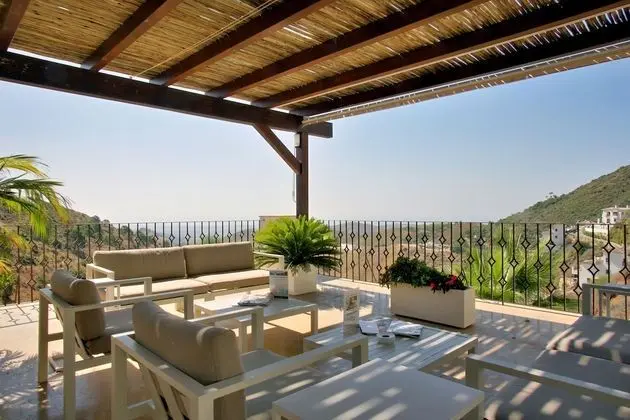 Villa, 5 Yatak Odası, Sigara İçilmez, Deniz Manzaralı