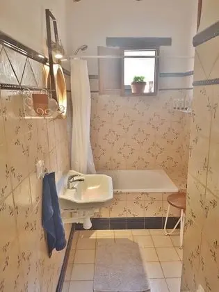 Dört Kişilik Oda, 1 Yatak Odası, Havuz Kullanımı, Avlu Manzaralı