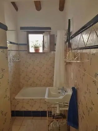 Tek Büyük Yataklı Oda, 1 Yatak Odası, Havuz Kullanımı, Avlu Manzaralı