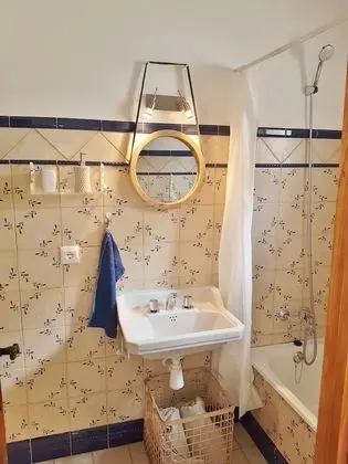 Tek Büyük Yataklı Oda, 1 Yatak Odası, Havuz Kullanımı, Avlu Manzaralı