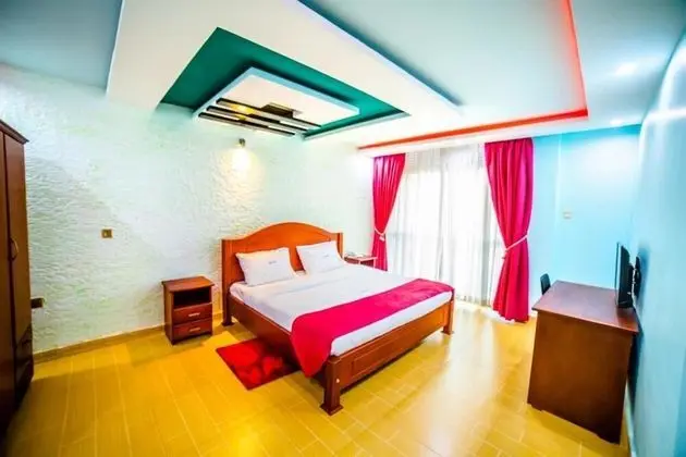 Deluxe Tek Büyük Yataklı Oda