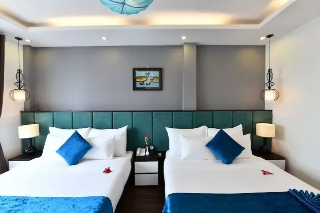 Deluxe Family Room