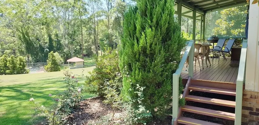 Kır Evi, Bahçeli