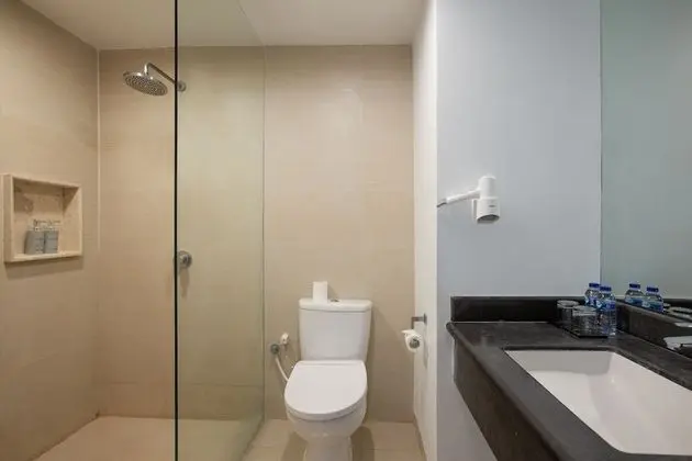 Pool Access Room