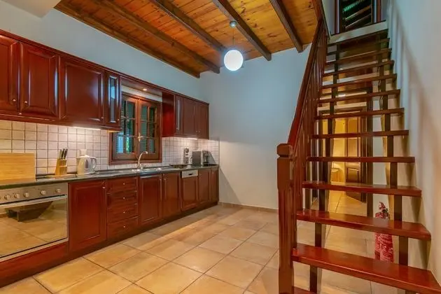 Villa, 4 Yatak Odası, Denize Sıfır