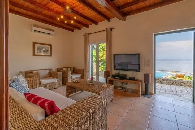 Villa, 4 Yatak Odası, Denize Sıfır