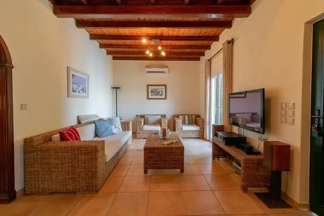 Villa, 4 Yatak Odası, Denize Sıfır