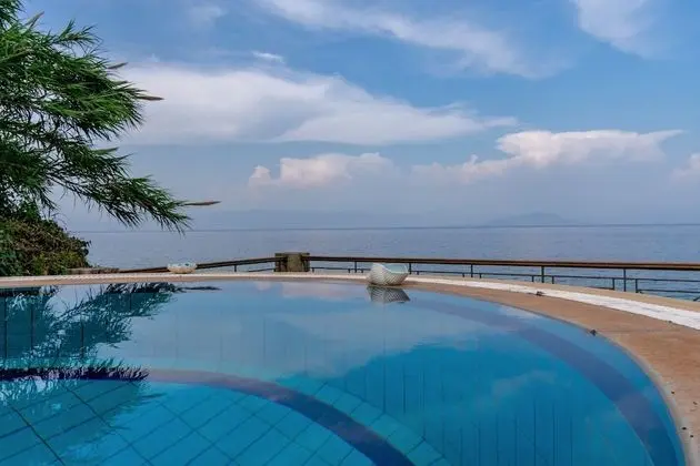 Villa, 4 Yatak Odası, Denize Sıfır