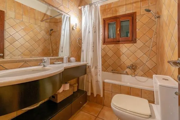 Villa, 4 Yatak Odası, Denize Sıfır