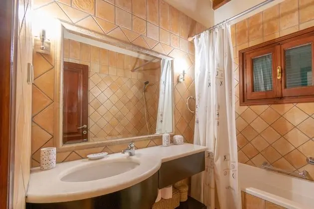 Villa, 4 Yatak Odası, Denize Sıfır