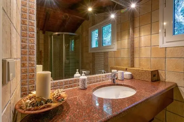 Villa, 4 Yatak Odası, Denize Sıfır