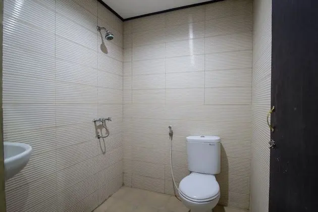 Standard Tek Büyük Yataklı Oda (with Fan)