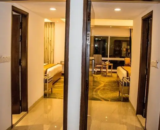 Canary Park Suite 2 connected Rooms