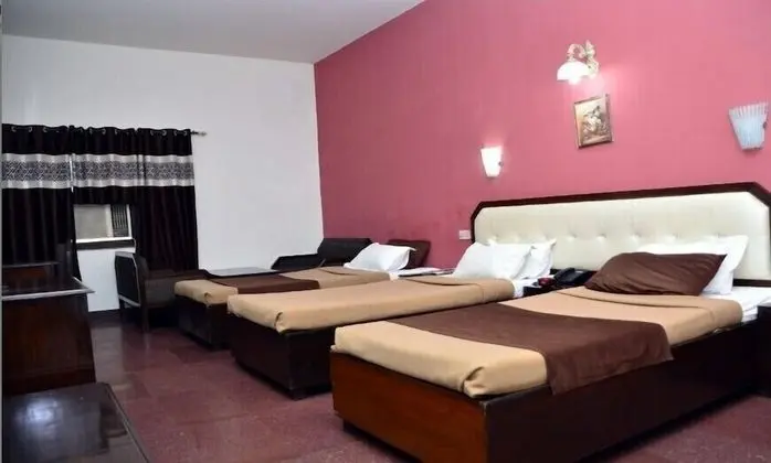 Economy Tek Büyük Yataklı Oda