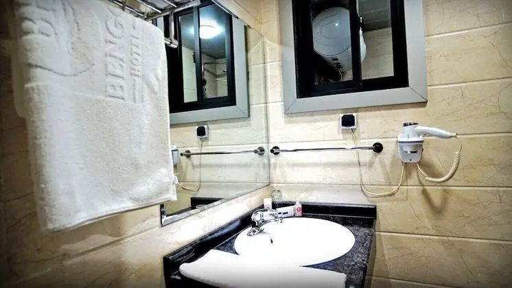 Standard Tek Büyük Yataklı Oda