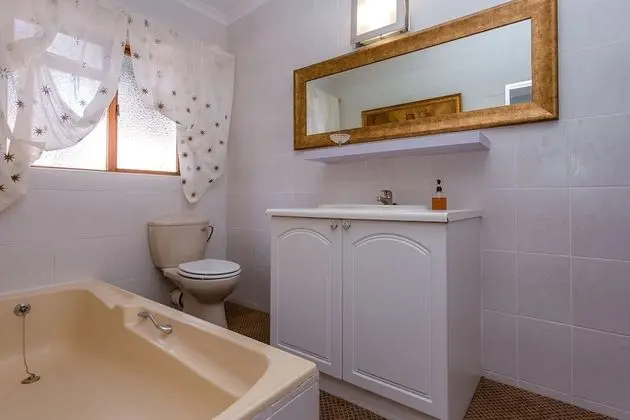 Luxury Tek Büyük Yataklı Oda, Banyolu/Duşlu