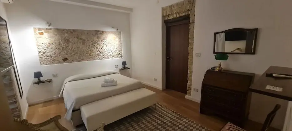 Tek Büyük veya İki Ayrı Yataklı Oda