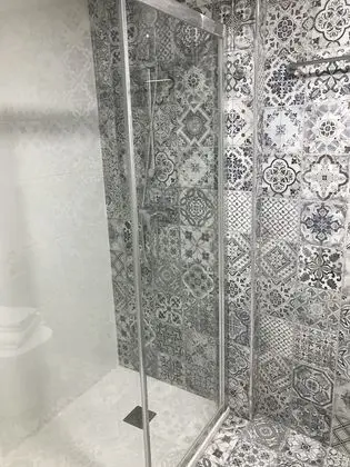 Üç Kişilik Oda, Teras