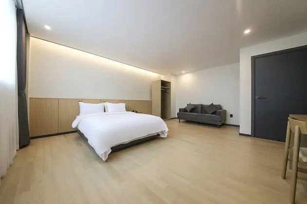 Deluxe Tek Büyük Yataklı Oda