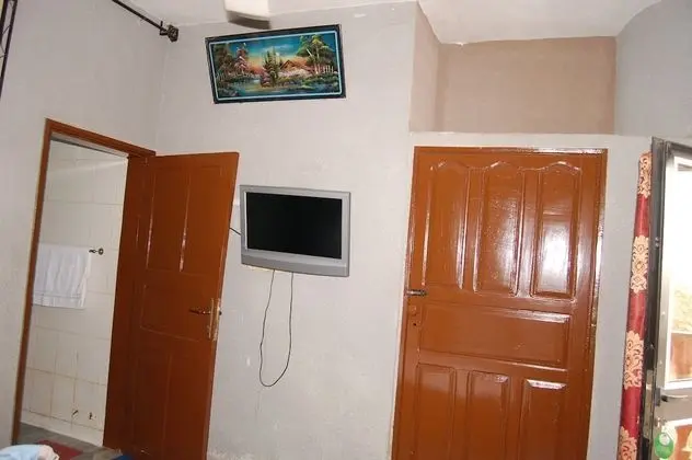 Superior Tek Büyük Yataklı Oda (C)