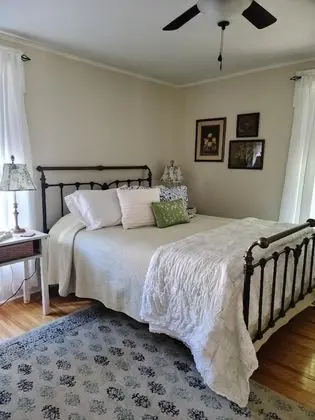 Superior Süit, 1 Yatak Odası, Özel Banyo, Bahçe Manzaralı (The Garden Suite)